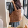 Plush Bag Winter Fashion Cute Tote Handbags Large Capacity Portable Single Shoulder Furry Bags - Image 5